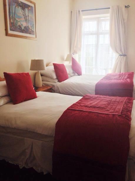 The Western Hotel Клерморріс Номер фото